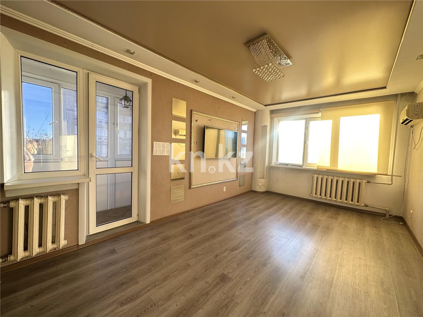 Продажа 3-комнатной квартиры, 61 м², ул. Ержанова - Продажа  трехкомнатных квартир в Караганде фото 3 из 16