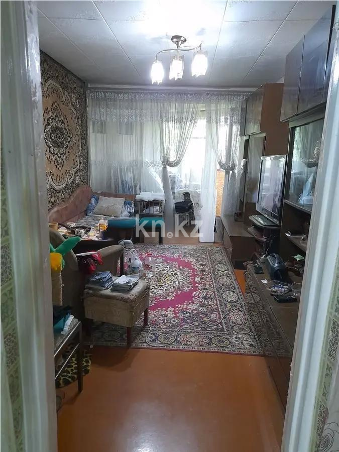 Продажа 3-комнатной квартиры, 62 м², ул. Крылова, дом  32 - Продажа  трехкомнатных квартир в Караганде без посредников фото 1 из 5