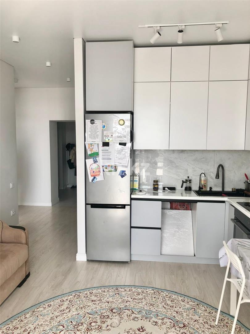 Продажа 3-комнатной квартиры, 68 м², ул. Муканова, дом  9/3 - Продажа квартир в Караганде фото 1 из 16