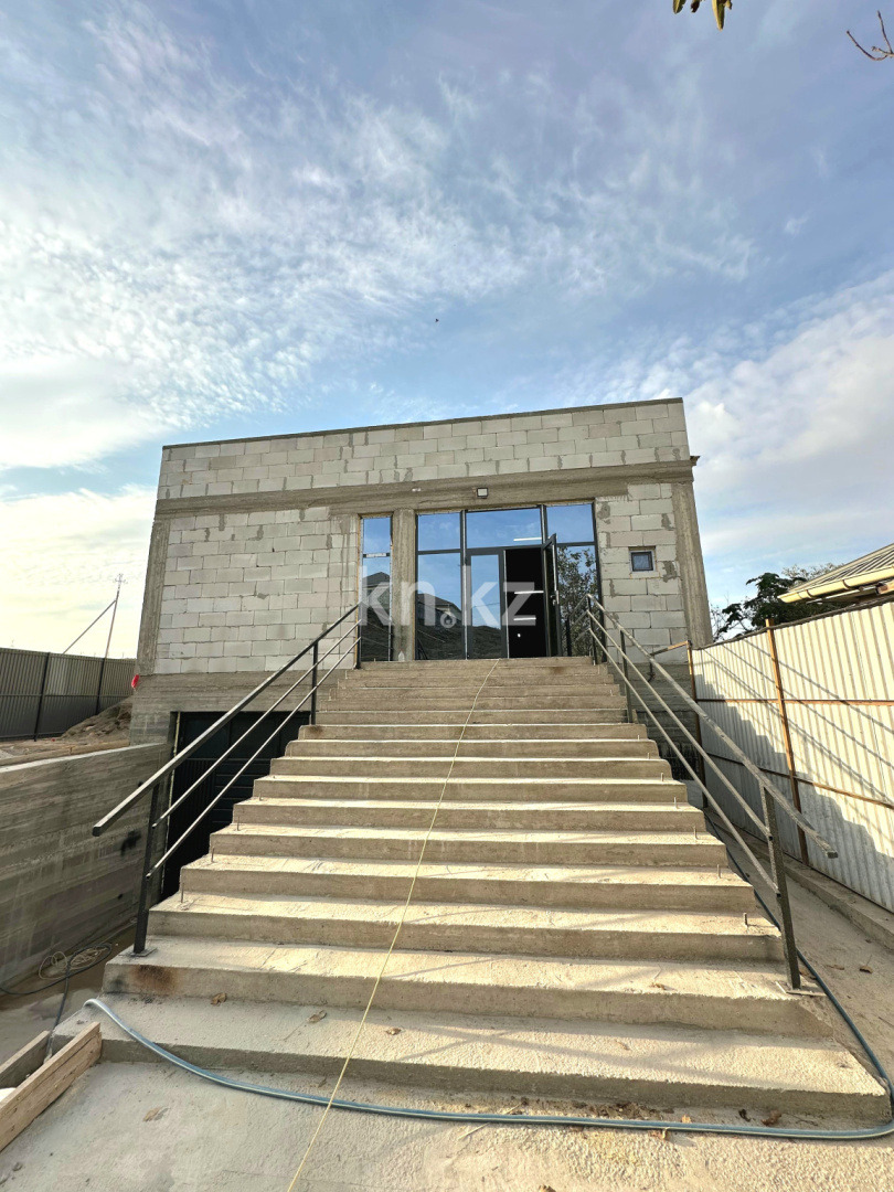 Аренда , 574 м², Акжйык, дом  2 - Продажа и аренда недвижимости в Шымкенте фото 1 из 18