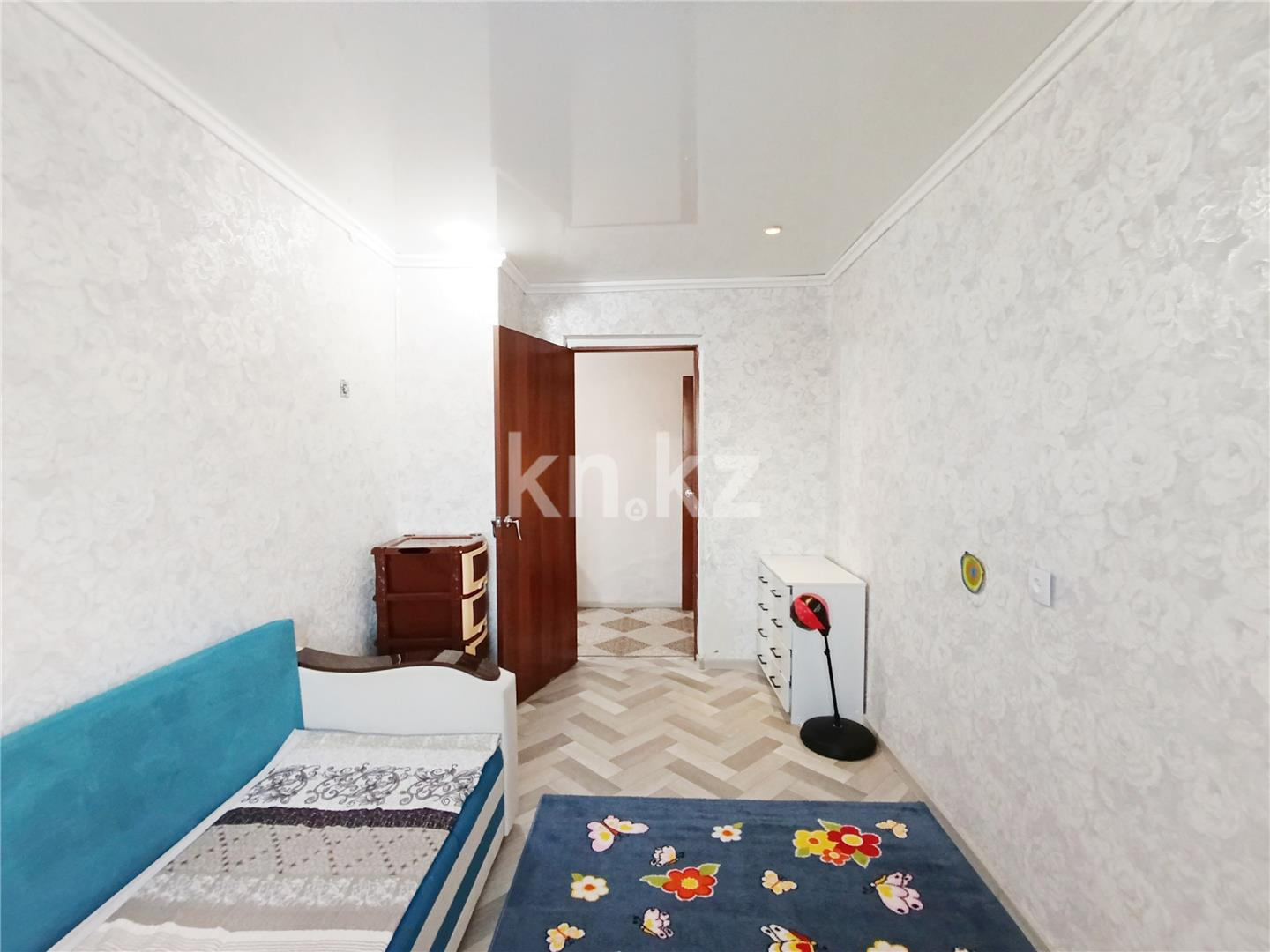 Продажа 3-комнатной квартиры, 59 м², мкр-н 23, дом  8 в Караганде - фото 5