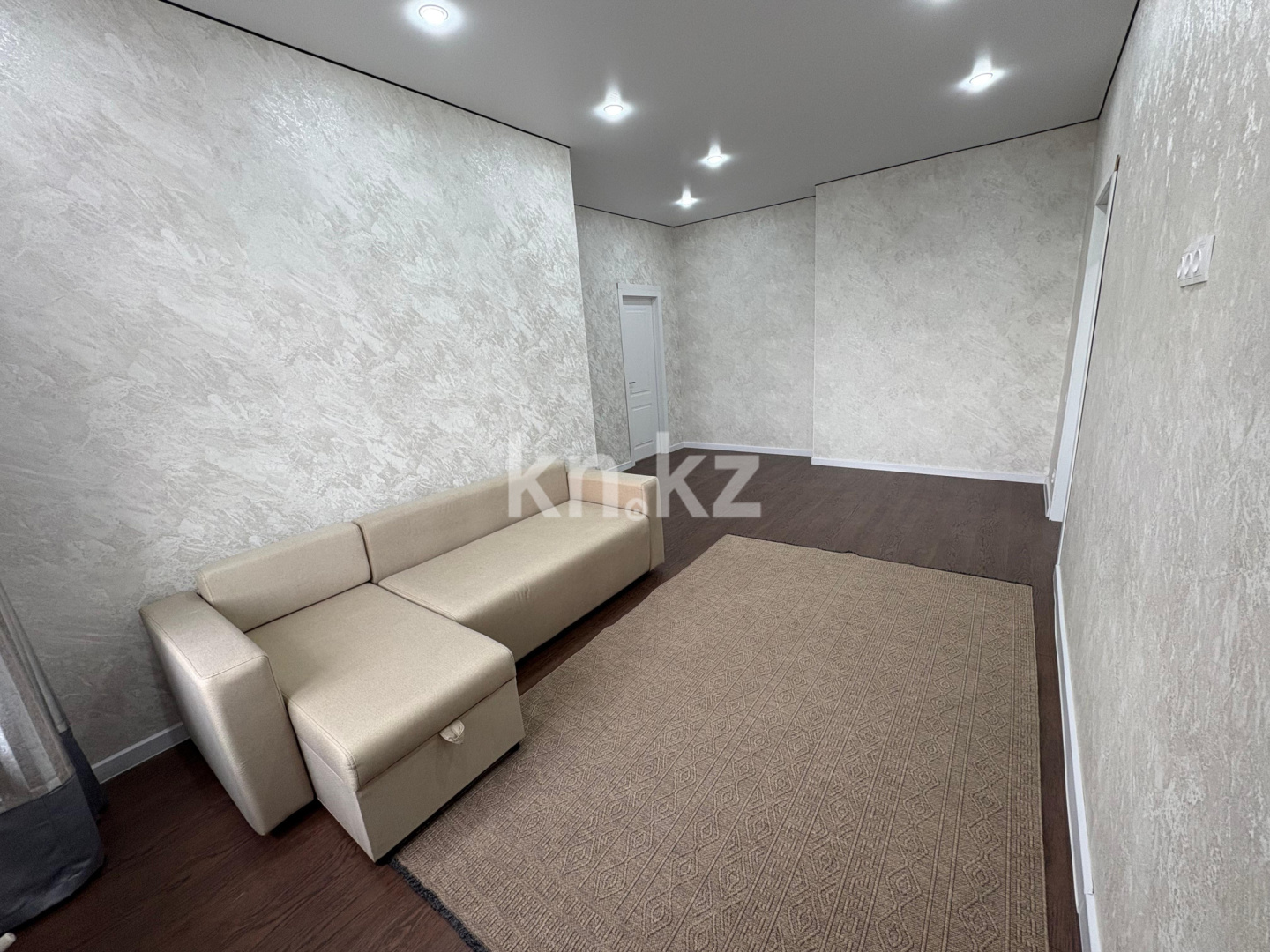 Продажа 3-комнатной квартиры, 73 м², ул. 3-я в Караганде