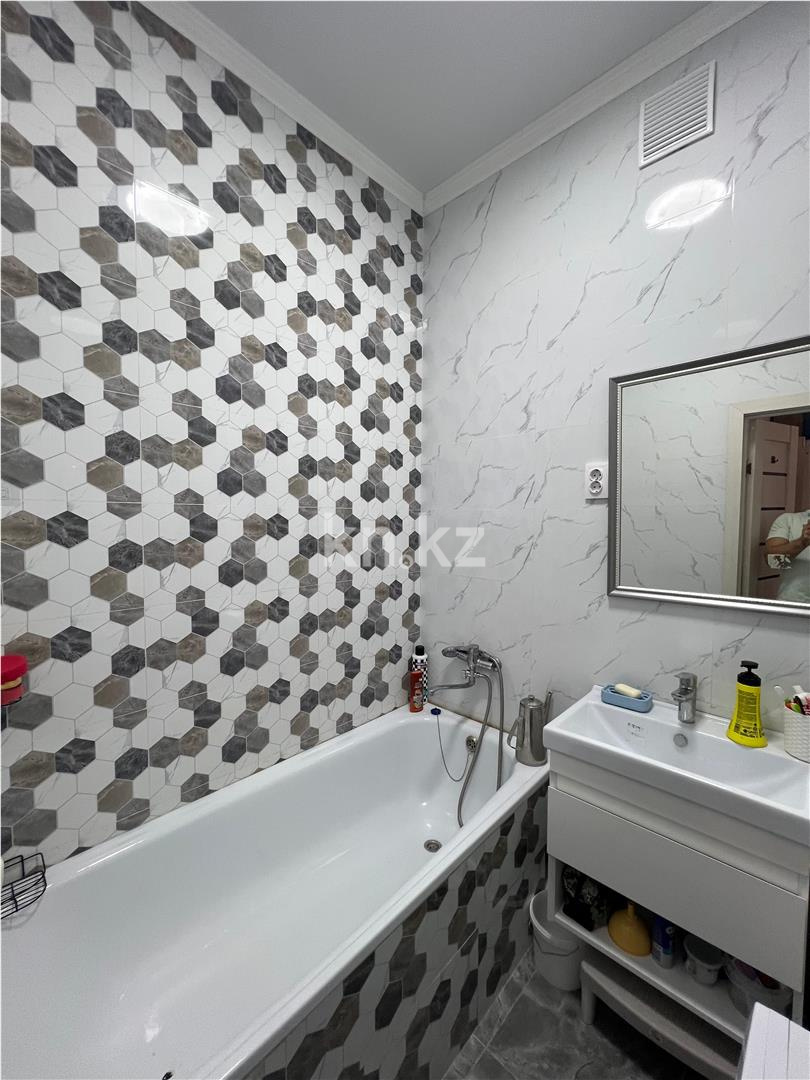 Продажа 2-комнатной квартиры, 61 м², ул. Букетова, дом  50/2 - Продажа квартир в Караганде фото 8 из 9