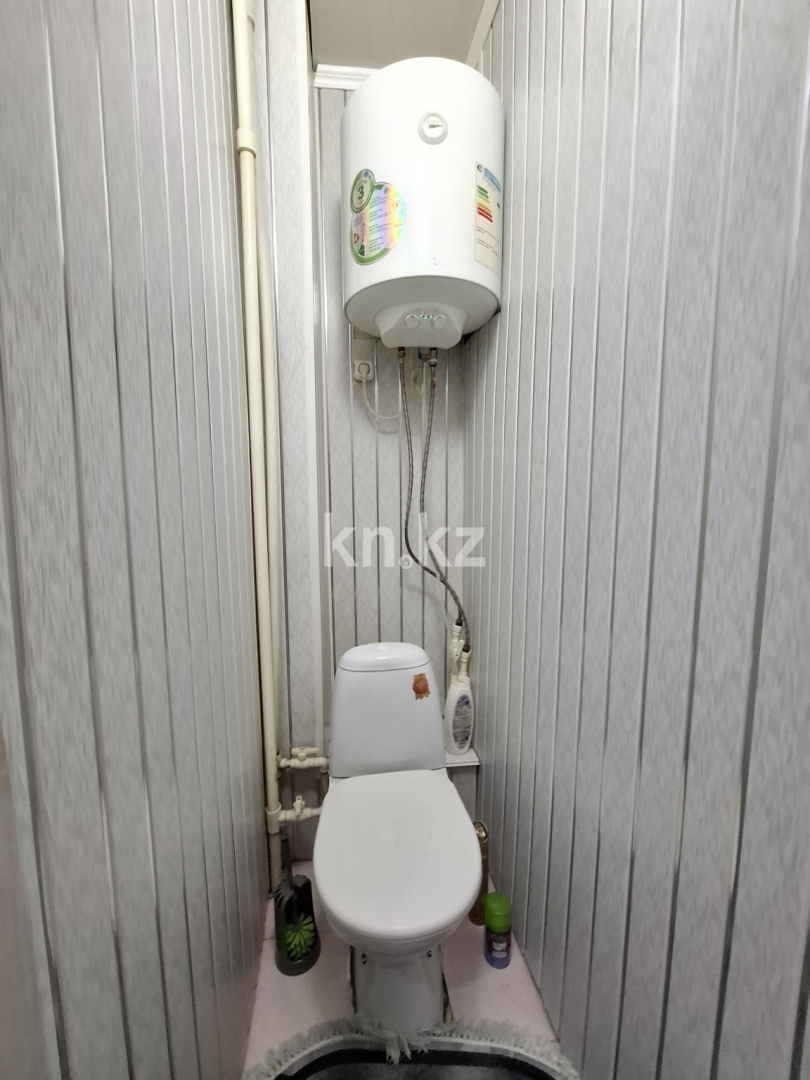 Продажа 2-комнатной квартиры, 45 м², 2 кв-л, дом  18 - Продажа квартир в Караганде фото 5 из 17