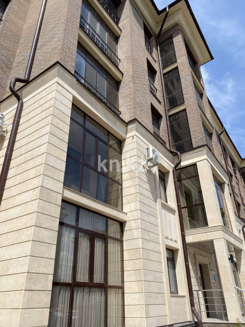 Продажа 5-комнатной квартиры, 147 м², пр. Республики, дом  49/1 - Продажа  пятикомнатных квартир в Караганде фото 3 из 24