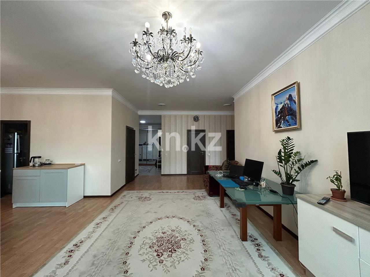 Продажа 4-комнатной квартиры, 131 м², пр. Мангилик Ел в Астане - фото 4