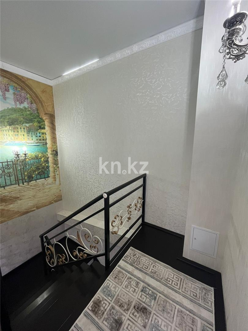 Продажа 6-комнатной квартиры, 154 м², ул. 3-я, дом  1 - Продажа  пятикомнатных квартир в Караганде с фото фото 7 из 17