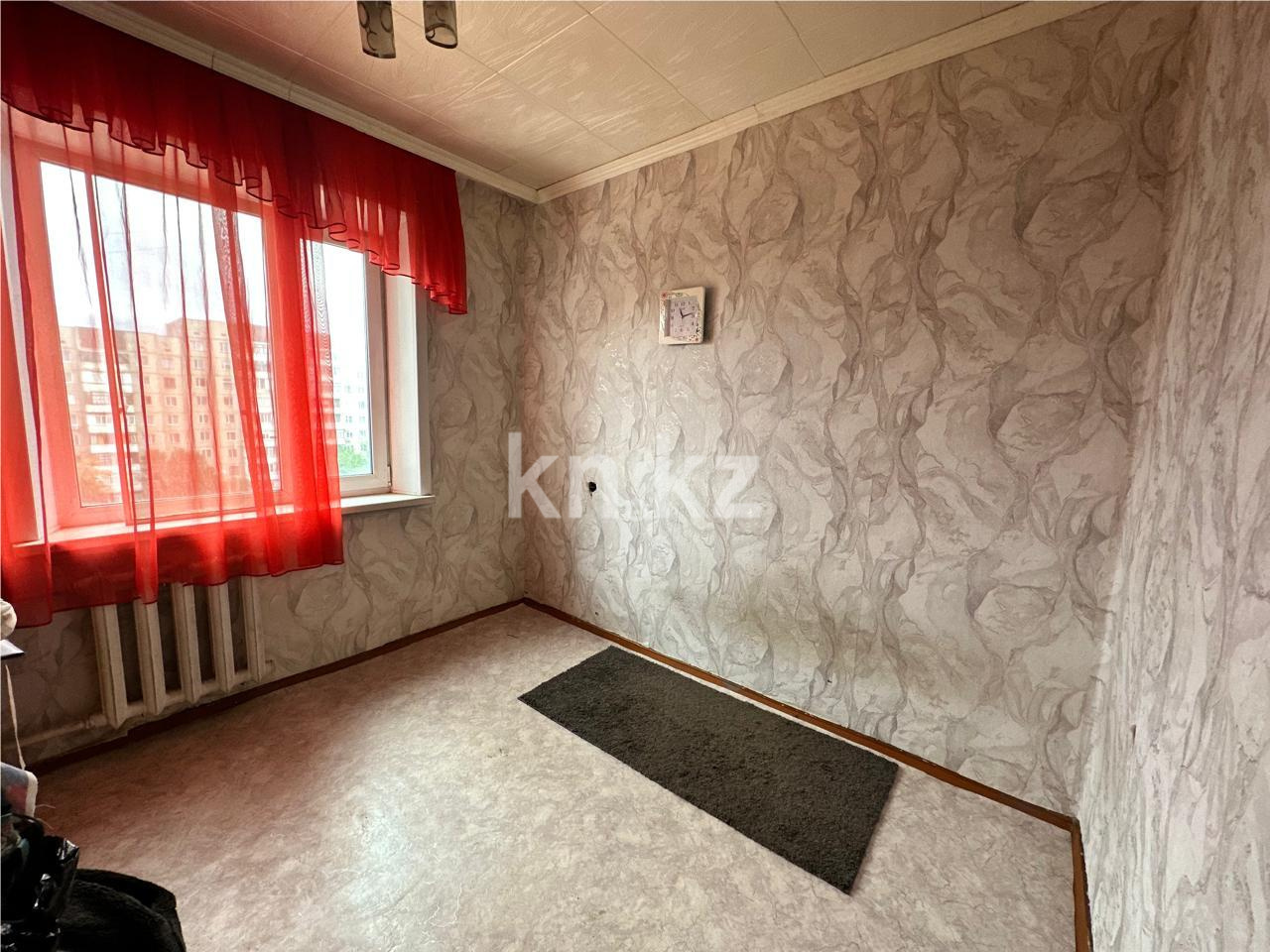 Продажа 3-комнатной квартиры, 63 м², мкр-н Степной-4, дом  13 - Продажа  трехкомнатных квартир в Караганде фото 3 из 9