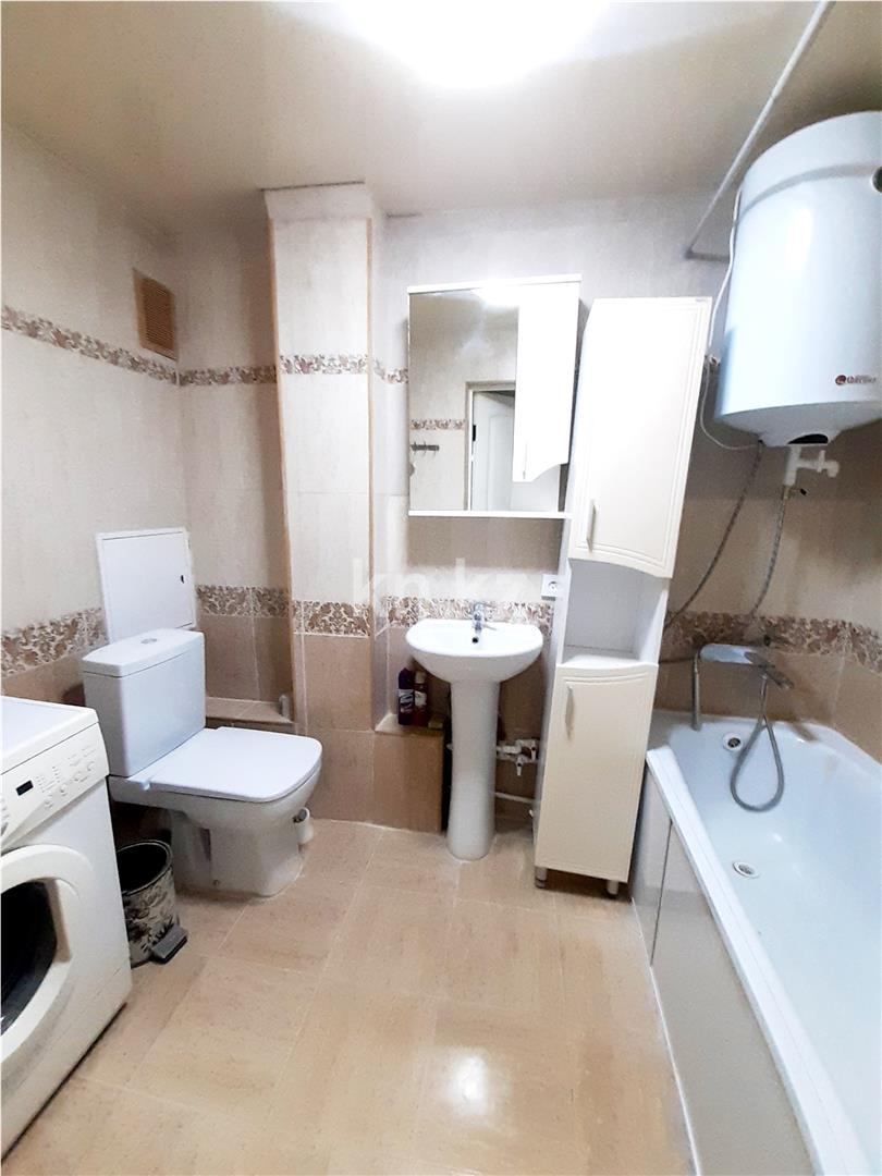 Продажа 3-комнатной квартиры, 62 м², ул. Крылова, дом  52 в Караганде - фото 12