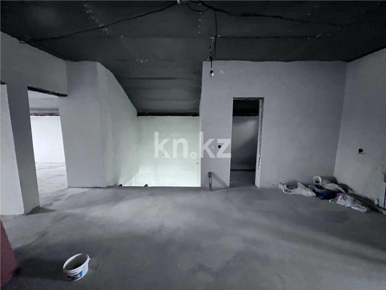 Продажа 4-комнатного дома, 222.9 м², ул. Елебекова - Продажа домов и коттеджей в Караганде фото 25 из 67