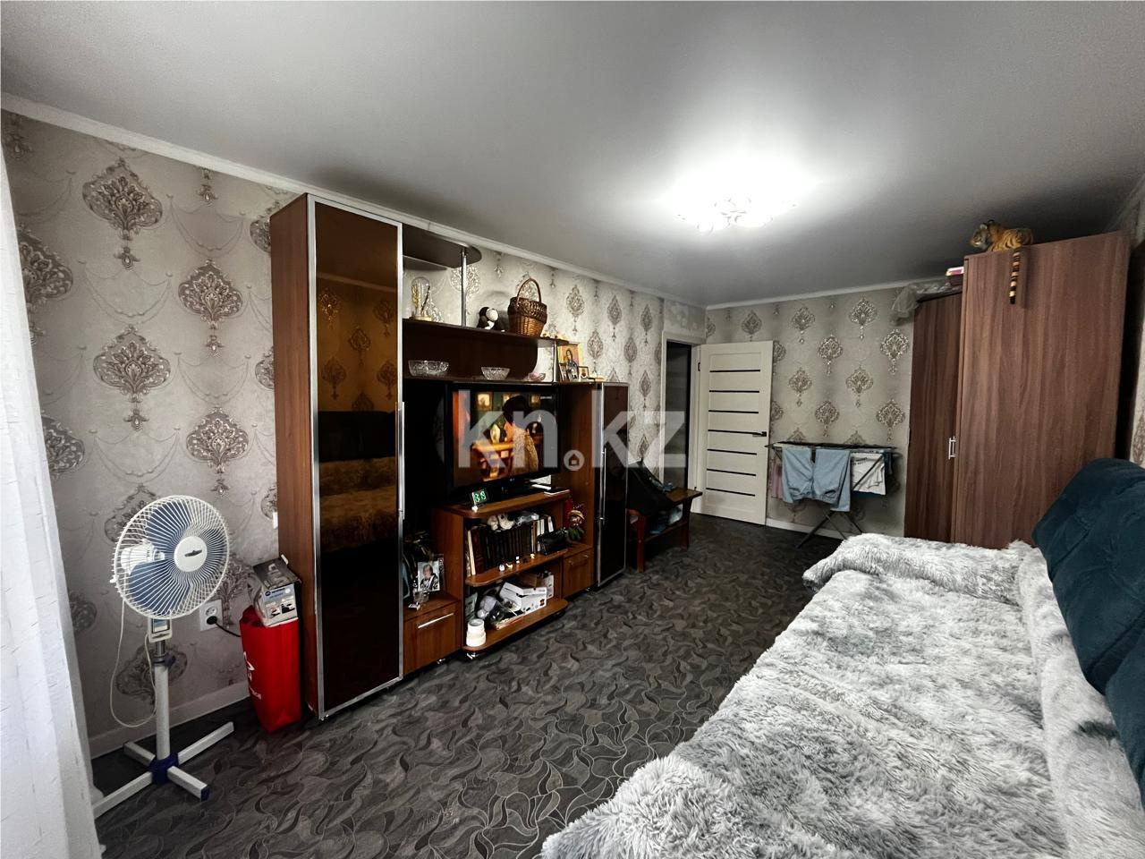 Продажа 1-комнатной квартиры, 30 м², мкр-н 17 - Продажа однокомнатных квартир в Караганде в Майкудуке фото 1 из 7