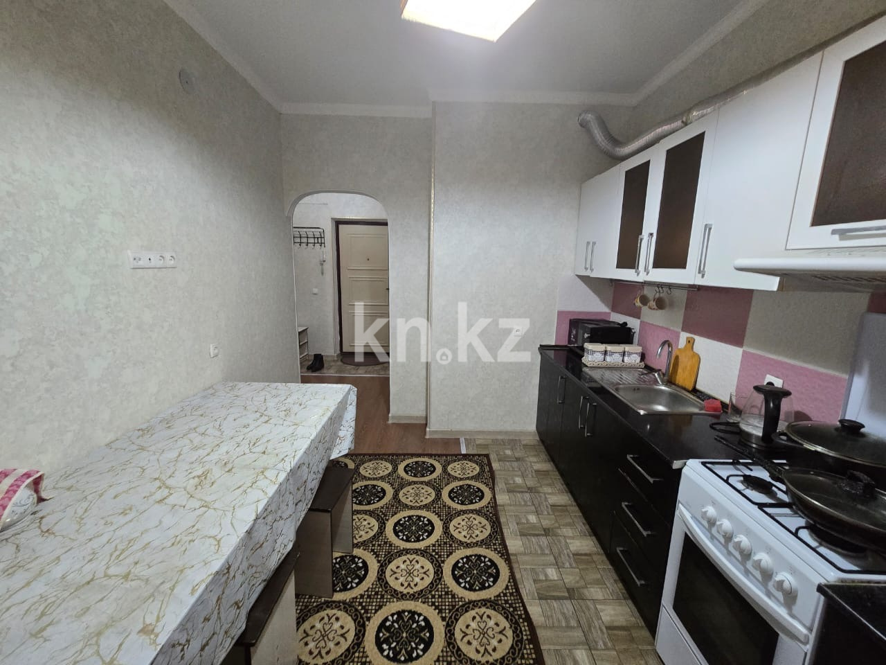 Аренда 1-комнатной квартиры, 40 м², мкр. 18-й, дом  78а в Шымкенте - фото 4