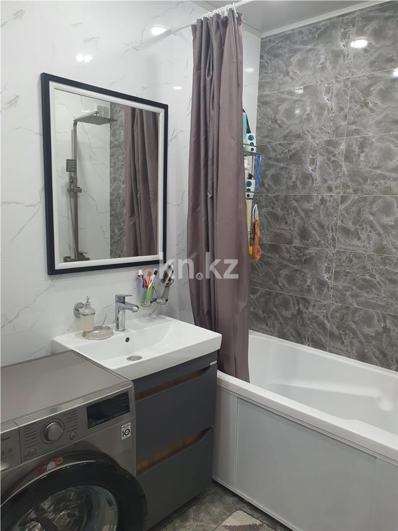 Продажа 3-комнатной квартиры, 78 м², пр. Республики в Астане - фото 10