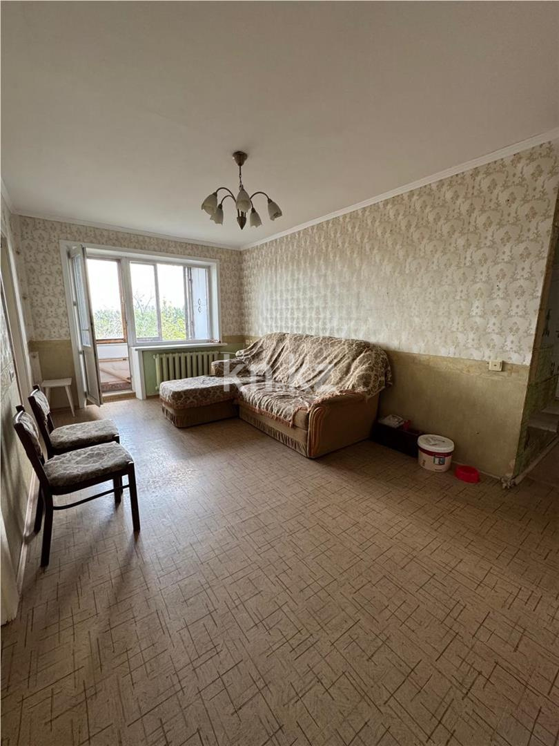 Продажа 4-комнатной квартиры, 61 м², пр. Н. Абдирова - Продажа квартир в Караганде фото 1 из 14