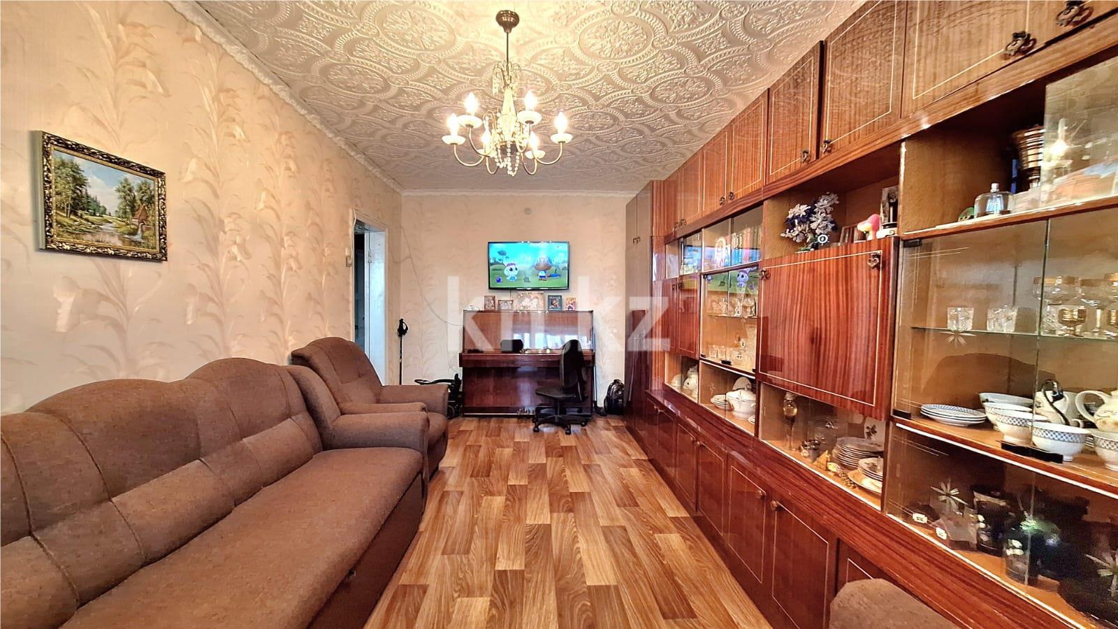 Продажа 3-комнатной квартиры, 63 м², ул. Открытая - Продажа  трехкомнатных квартир в Караганде фото 2 из 13