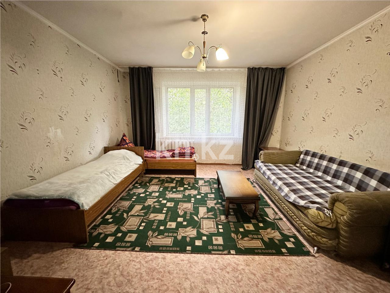 Продажа 1-комнатной квартиры, 40 м², мкр-н Степной-2, дом  3 - Продажа квартир в Караганде фото 1 из 7
