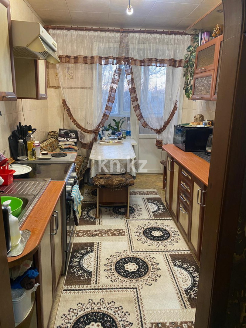 Продажа 4-комнатной квартиры, 90 м² - Продажа  четырехкомнатных квартир в Караганде фото 1 из 17