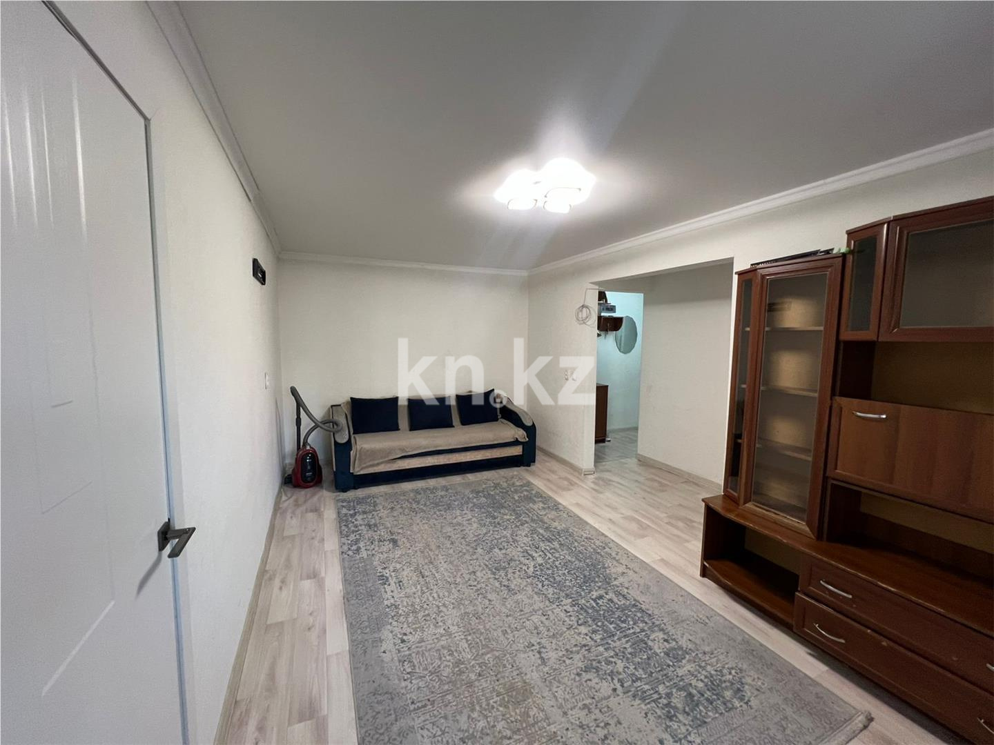 Продажа 2-комнатной квартиры, 42 м², ул. Ермекова - Продажа квартир в Караганде фото 2 из 11