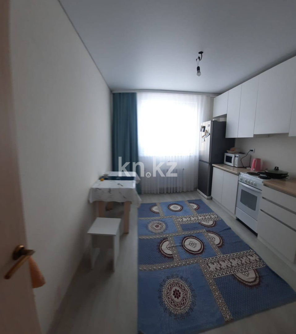 Аренда 2-комнатной квартиры, 58 м², ул. А-108, дом  26 - Аренда  двухкомнатных квартир помесячно в Астане фото 1 из 4