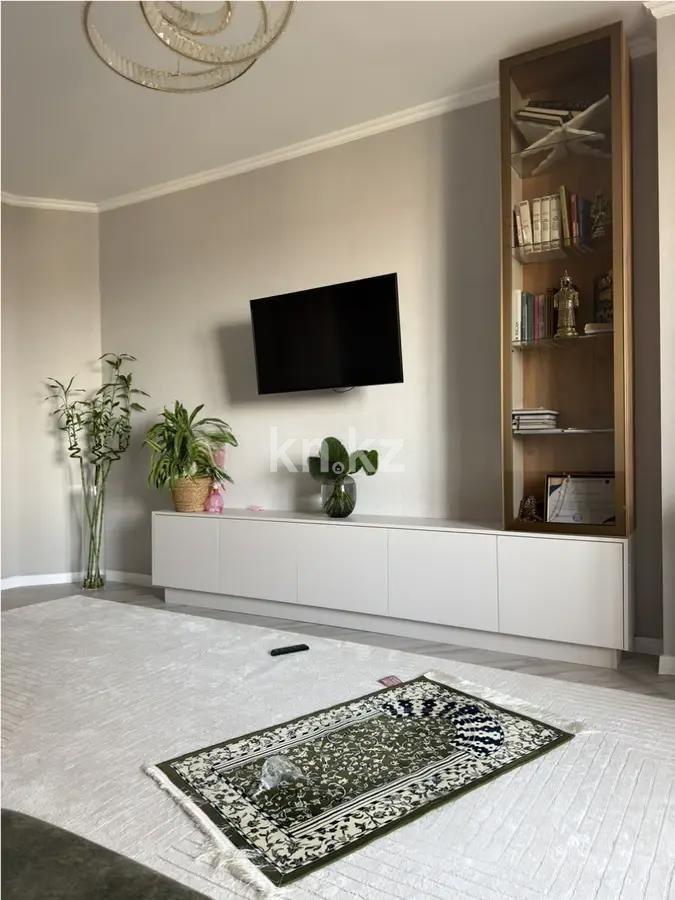 Продажа 3-комнатной квартиры, 90 м² в Караганде