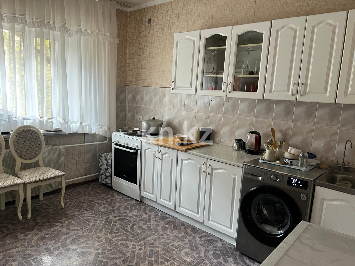 Аренда 3-комнатной квартиры, 100 м², пр. Абая, дом  5 - пр. Сарыарка - Аренда жилой и коммерческой недвижимости в Астане фото 1 из 9