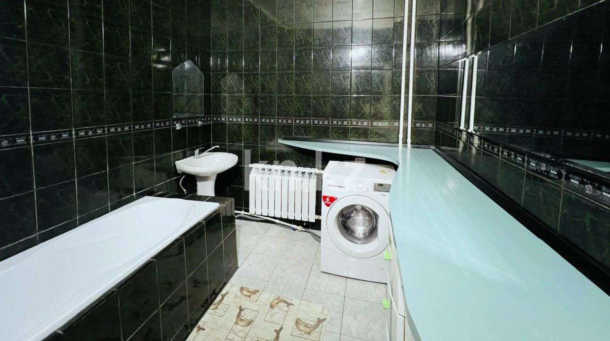 Продажа 6-комнатного дома, 329 м², мкр-н Отрадное - Продажа домов, коттеджей в Темиртау фото 21 из 33