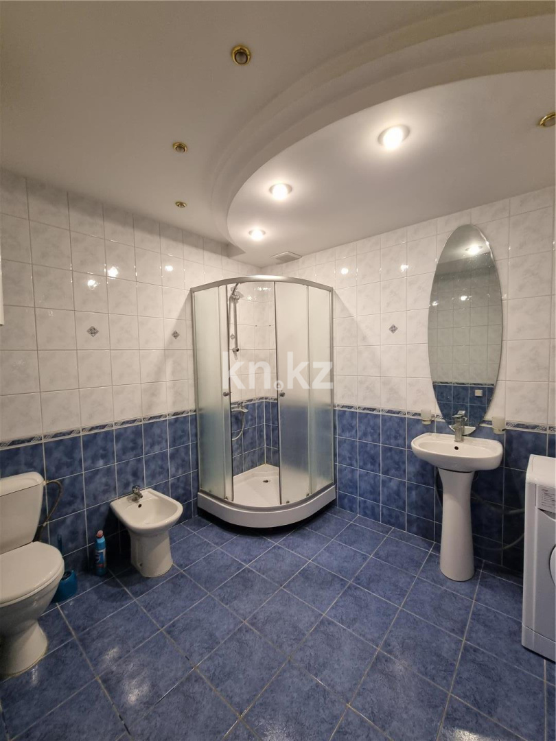 Продажа 1-комнатной квартиры, 52 м², ул. Абая, дом  38 - Продажа  однокомнатных квартир в Караганде фото 7 из 14