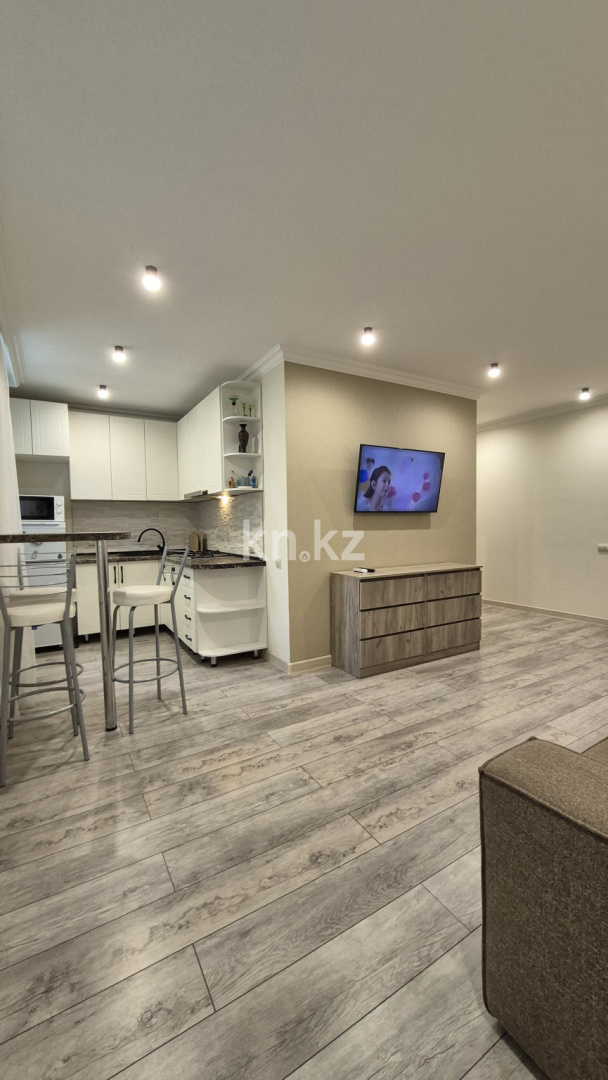 Продажа 2-комнатной квартиры, 43 м², пр. Азаттык, дом  67 - Продажа и аренда недвижимости в Атырау фото 1 из 29
