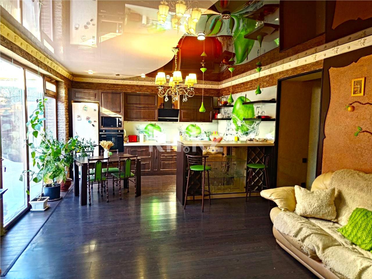 Продажа 5-комнатного дома, 100 м² - Недвижимость в Караганде - страница 27 фото 1 из 18