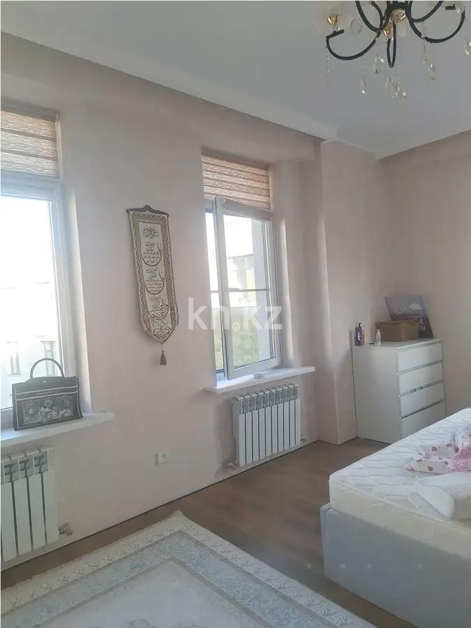 Продажа 3-комнатной квартиры, 80 м², ул. 16-я, дом  5 в Алматы