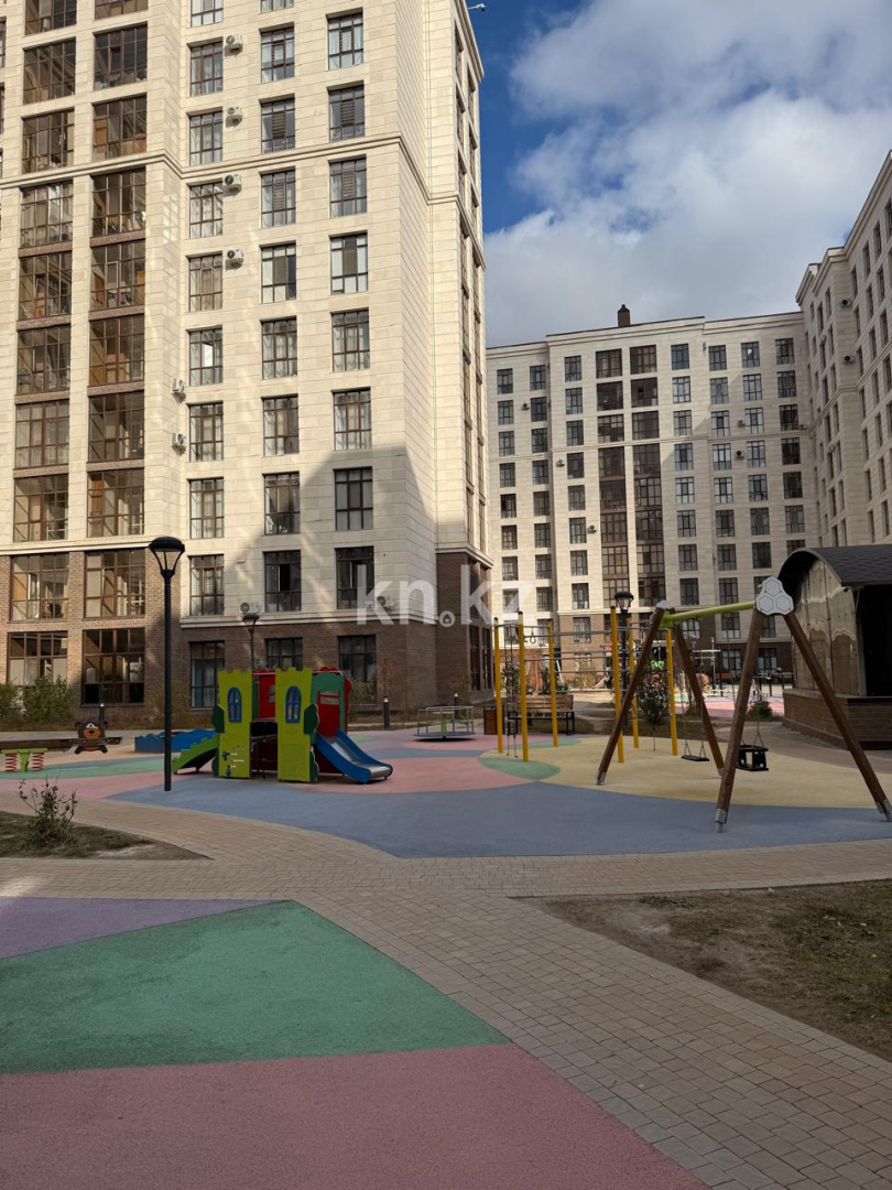 Продажа 4-комнатной квартиры, 140 м², ул. Бокейхана, дом  3б - Керей Жанибек Хандар в Астане - фото 22