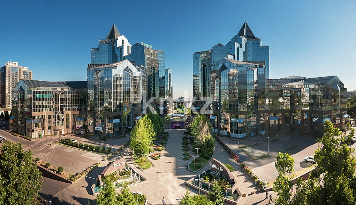 Продажа 3-комнатной квартиры, 105 м², пр. Аль-Фараби, дом  7/4а в Алматы - фото 13