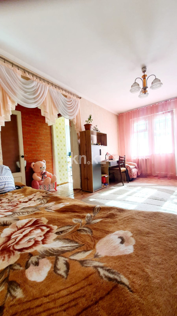 Продажа 3-комнатной квартиры, 60 м², ул. Алиханова, дом  18 в Караганде - фото 5