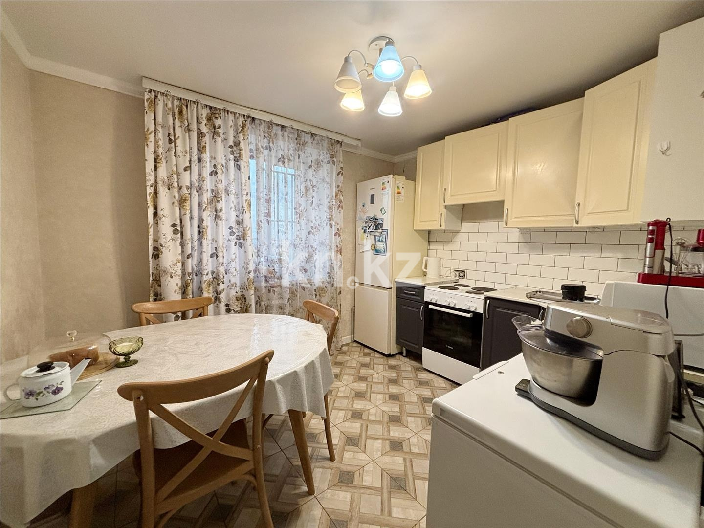 Продажа 3-комнатной квартиры, 86 м² - Продажа трехкомнатных квартир в Караганде - страница 9 фото 10 из 23