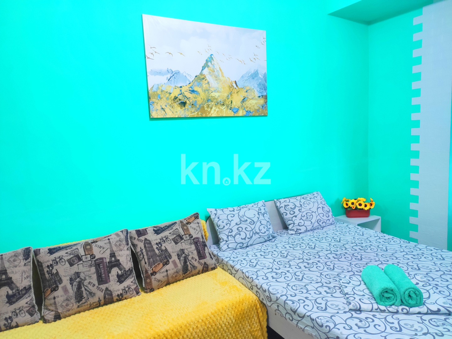 Аренда 1-комнатной квартиры посуточно, 30 м², мкр-н Аксай-1а, дом  30а - ул. Яссауи - Аренда  однокомнатных квартир посуточно в Алматы фото 1 из 4