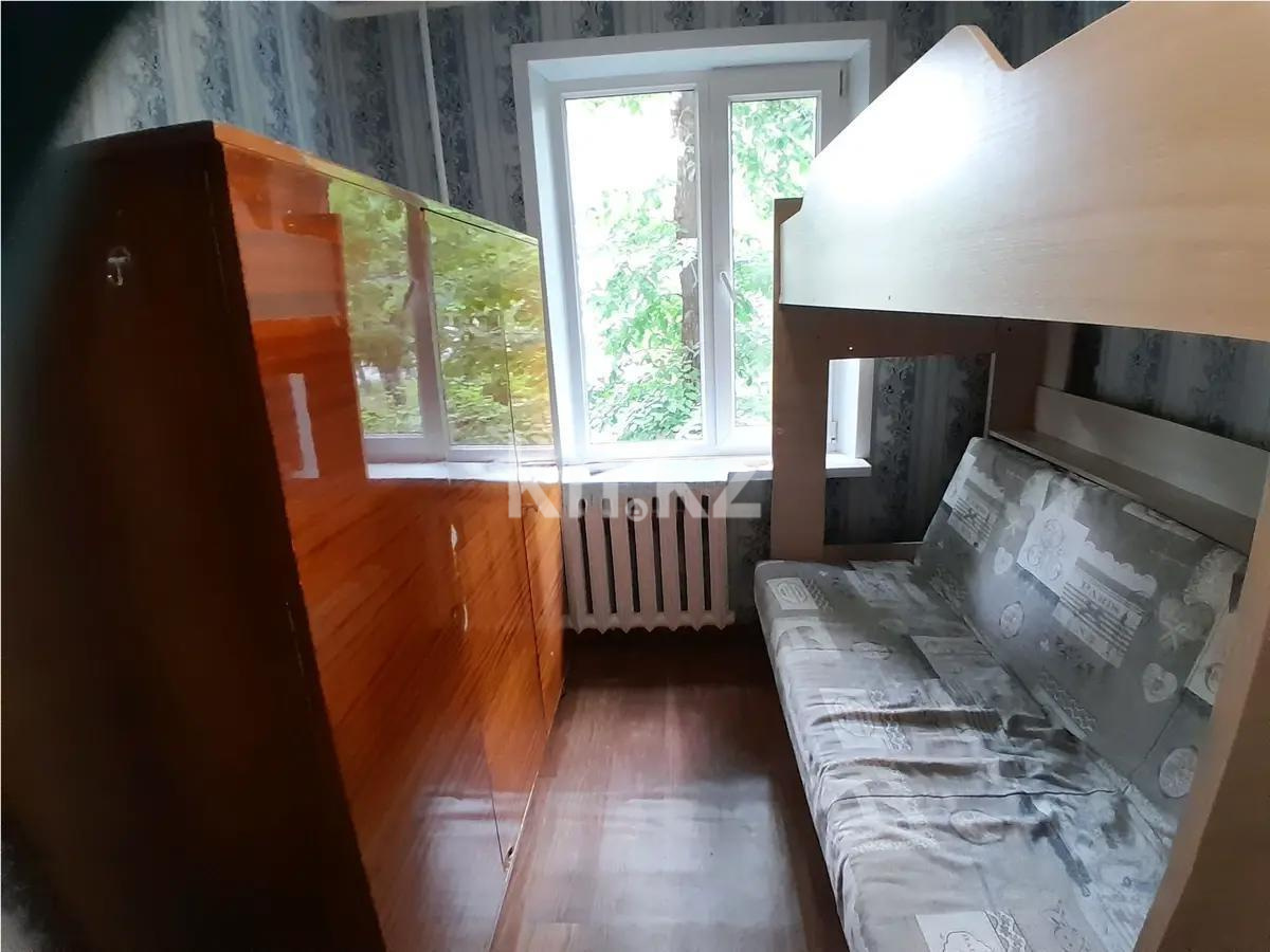 Продажа 3-комнатной квартиры, 58 м², 10 мкр., дом  8А в Алматы - фото 3