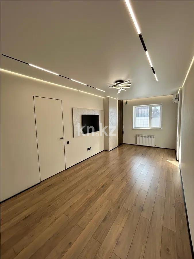 Продажа 3-комнатной квартиры, 83 м², ул. Муканова, дом  78/3 - Продажа квартир без посредников в Караганде фото 1 из 6