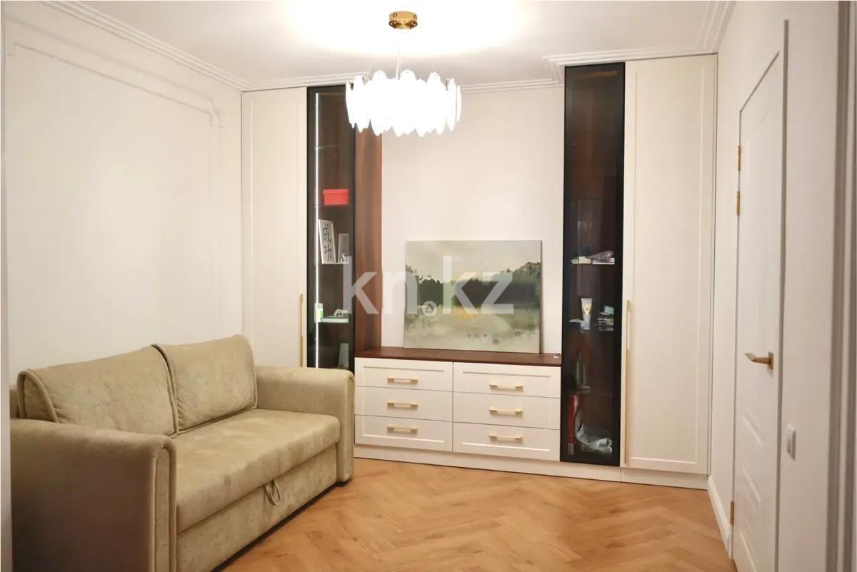 Продажа 1-комнатной квартиры, 33 м², ул. Пушкина, дом  102 - Продажа квартир в Алматы фото 1 из 3