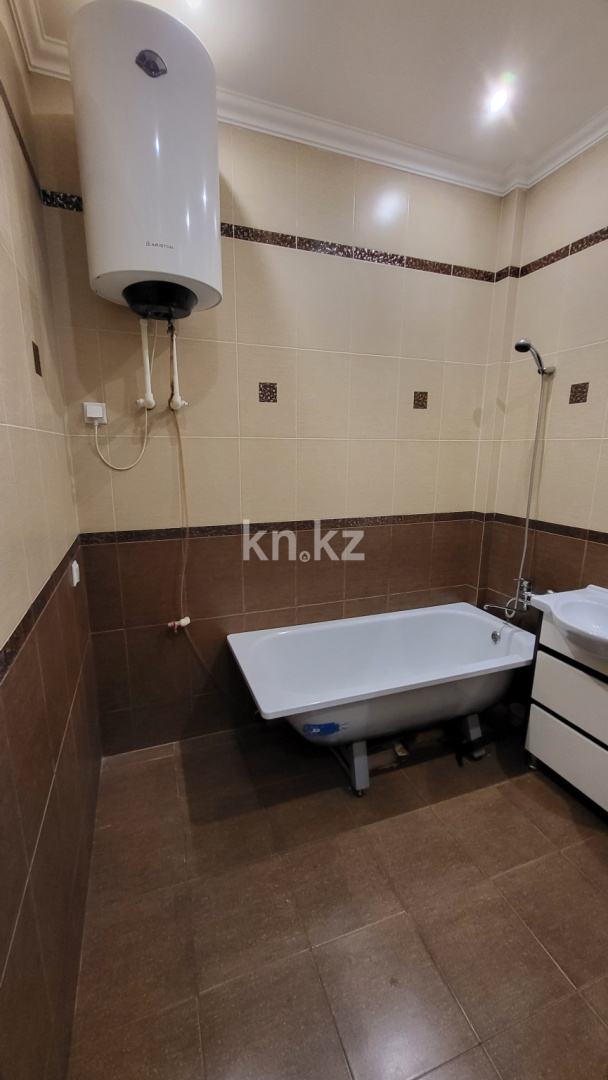 Продажа 1-комнатной квартиры, 41.3 м², ул. Абая, дом  7 - Продажа  однокомнатных квартир в Караганде фото 17 из 40