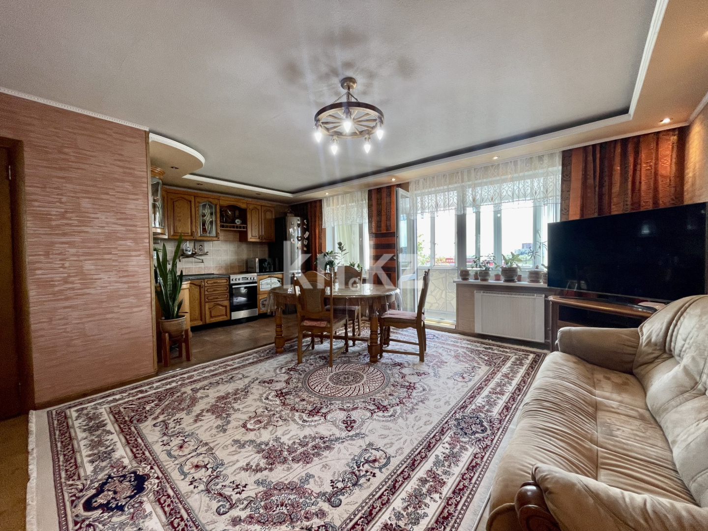 Продажа 2-комнатной квартиры, 51.2 м², мкр-н Мамраева (Восток-5), дом  34 - Продажа  двухкомнатных квартир в Караганде фото 1 из 20