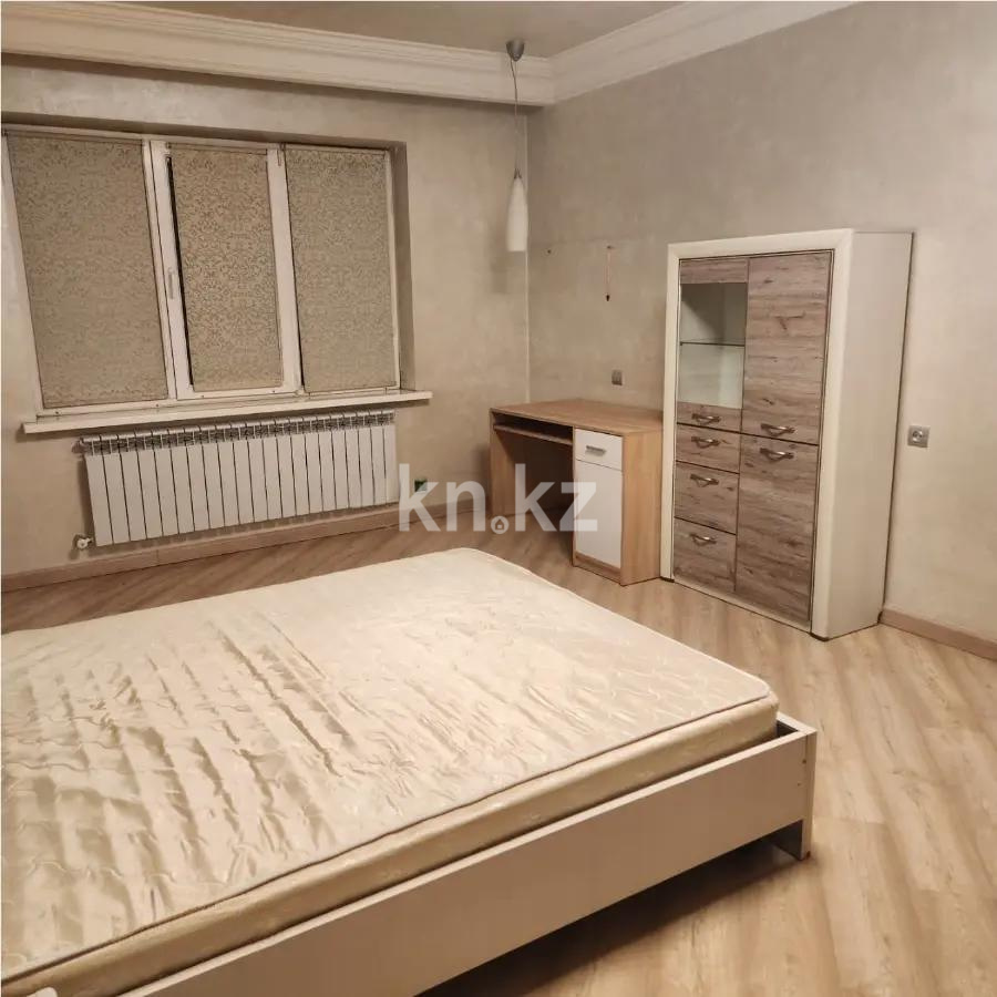 Продажа 3-комнатной квартиры, 131 м², ул. Жуалы, дом  5 в Алматы