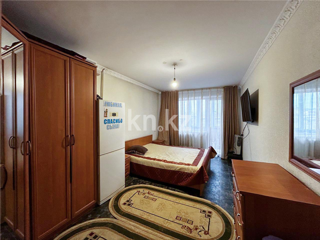 Продажа 3-комнатной квартиры, 69 м², пр. Строителей в Караганде - фото 3