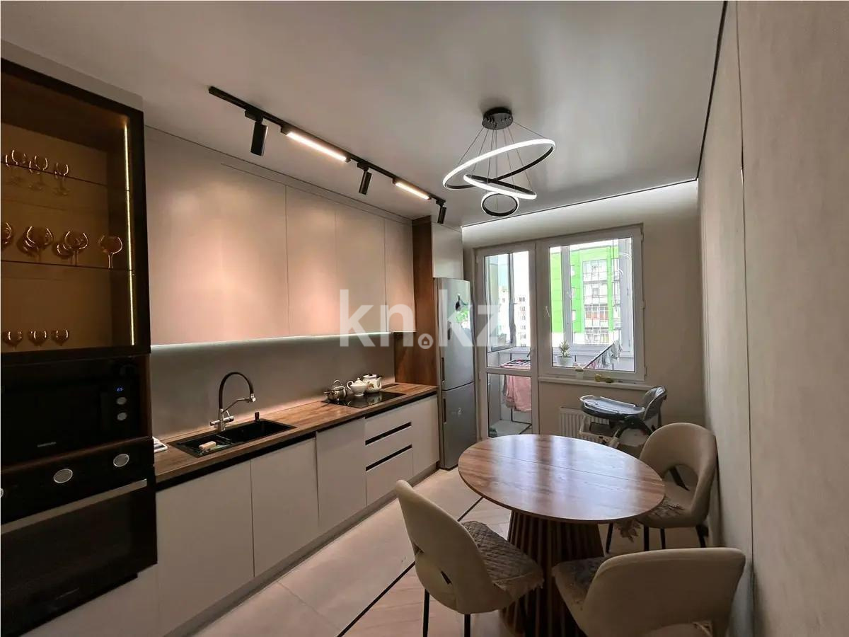 Продажа 2-комнатной квартиры, 58 м², ул. Омарова, дом  9 в Алматы - фото 3