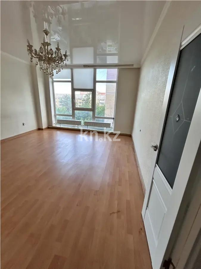Продажа 2-комнатной квартиры, 60 м², мкр-н Степной-2, дом  2/4 - Продажа  двухкомнатных квартир в Караганде фото 1 из 4
