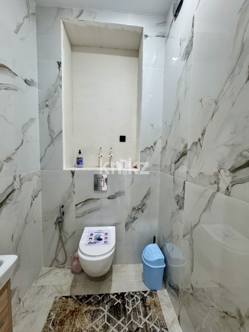 Продажа 2-комнатной квартиры, 65 м², ул. Муканова, дом  51/8 - Продажа  двухкомнатных квартир в Караганде фото 15 из 22