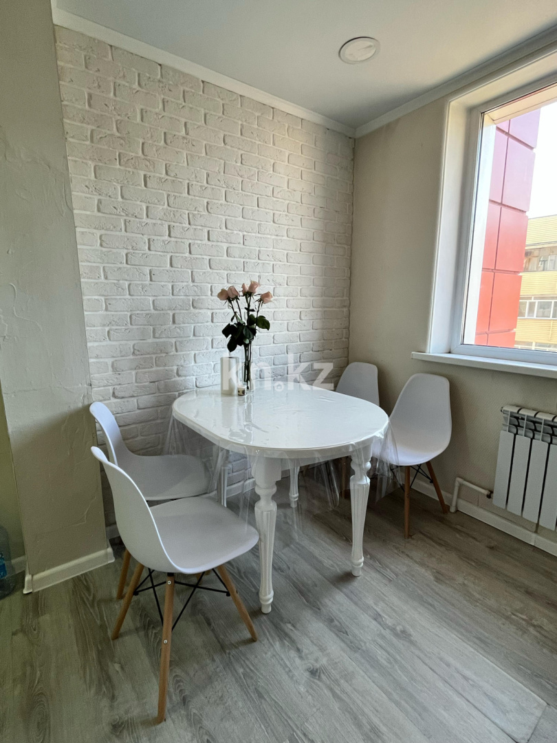Продажа 2-комнатной квартиры, 60 м², ул. Ермекова, дом  106А - Продажа  двухкомнатных квартир в Караганде без посредников с фото фото 1 из 8