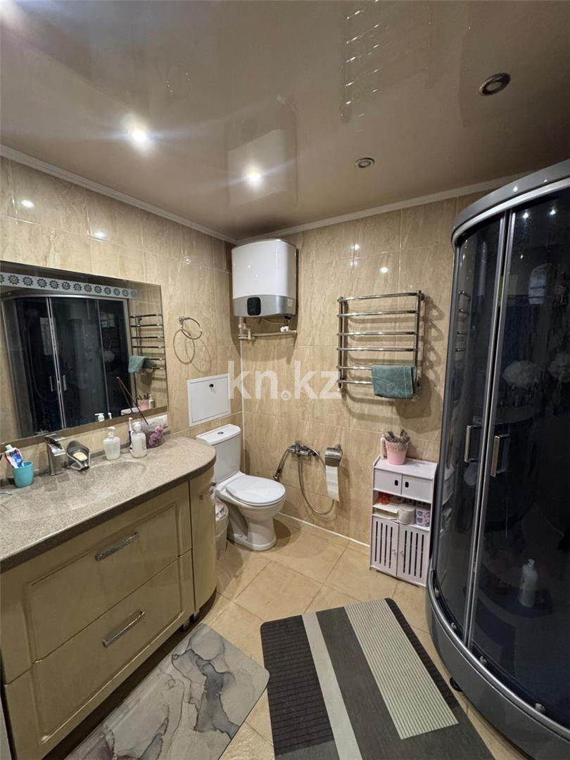 Продажа 4-комнатной квартиры, 93 м² - Продажа квартир в Караганде - страница 4 фото 12 из 19