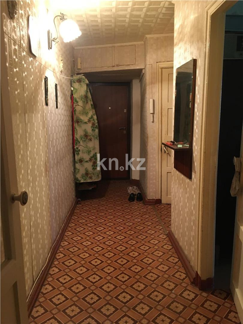 Продажа 3-комнатной квартиры, 59 м², мкр-н 6 - Продажа  трехкомнатных квартир в Караганде с фото фото 16 из 18