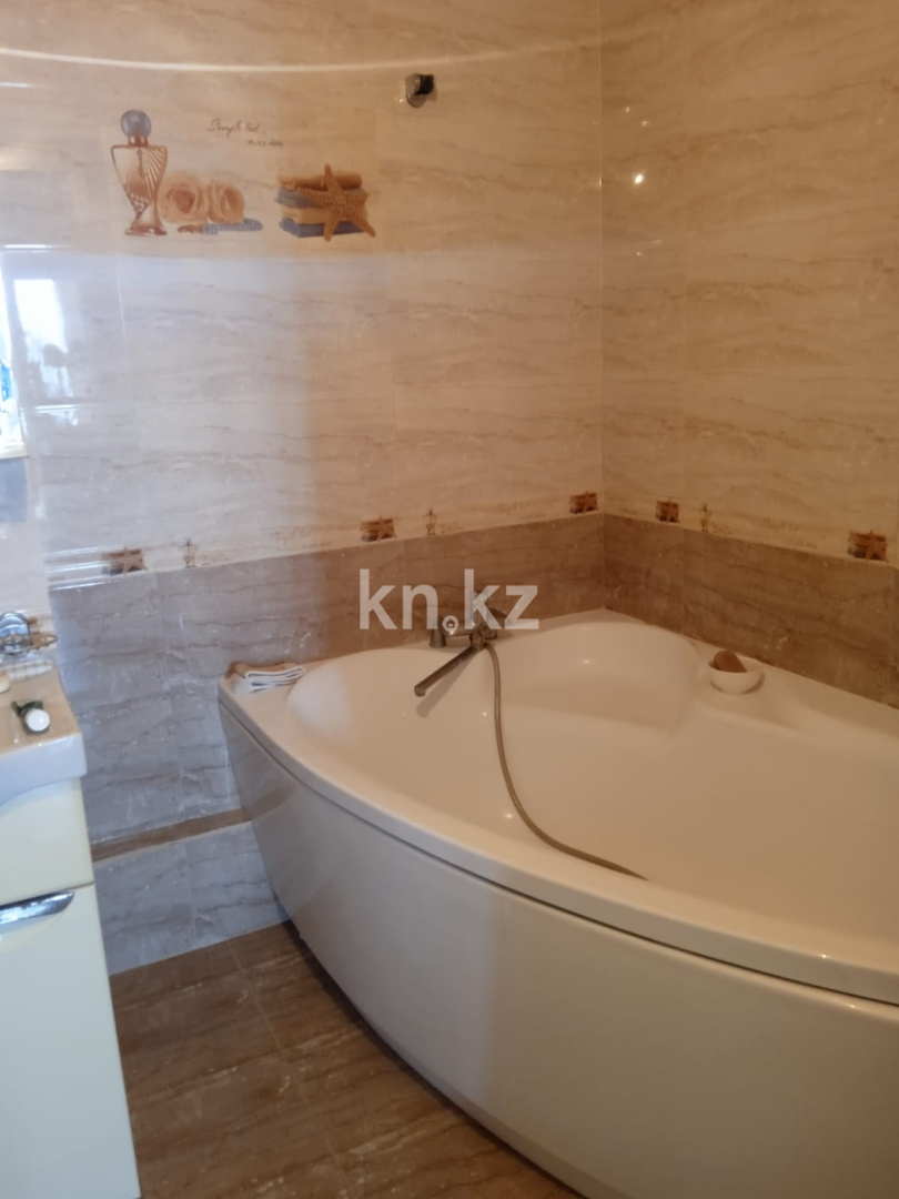 Продажа 2-комнатной квартиры, 65 м² в Астане - фото 4