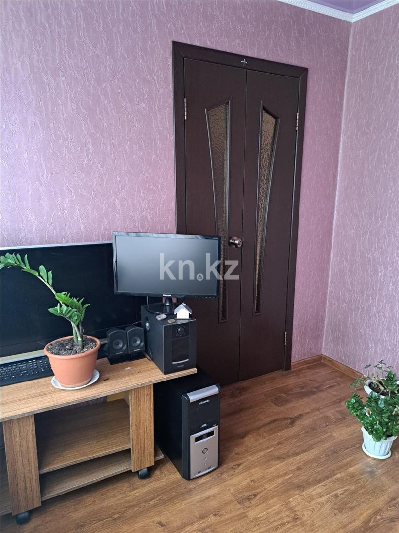 Продажа 3-комнатной квартиры, 55 м², 7-й мкр. - Продажа офисных и торговых помещений в Акмолинской области фото 7 из 20